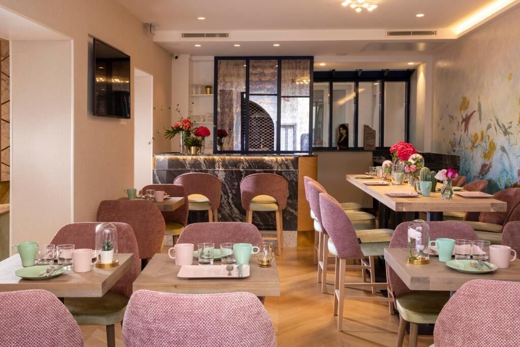 Hotel Des Arts Paris Montmartre ⭐️⭐️⭐️⭐️