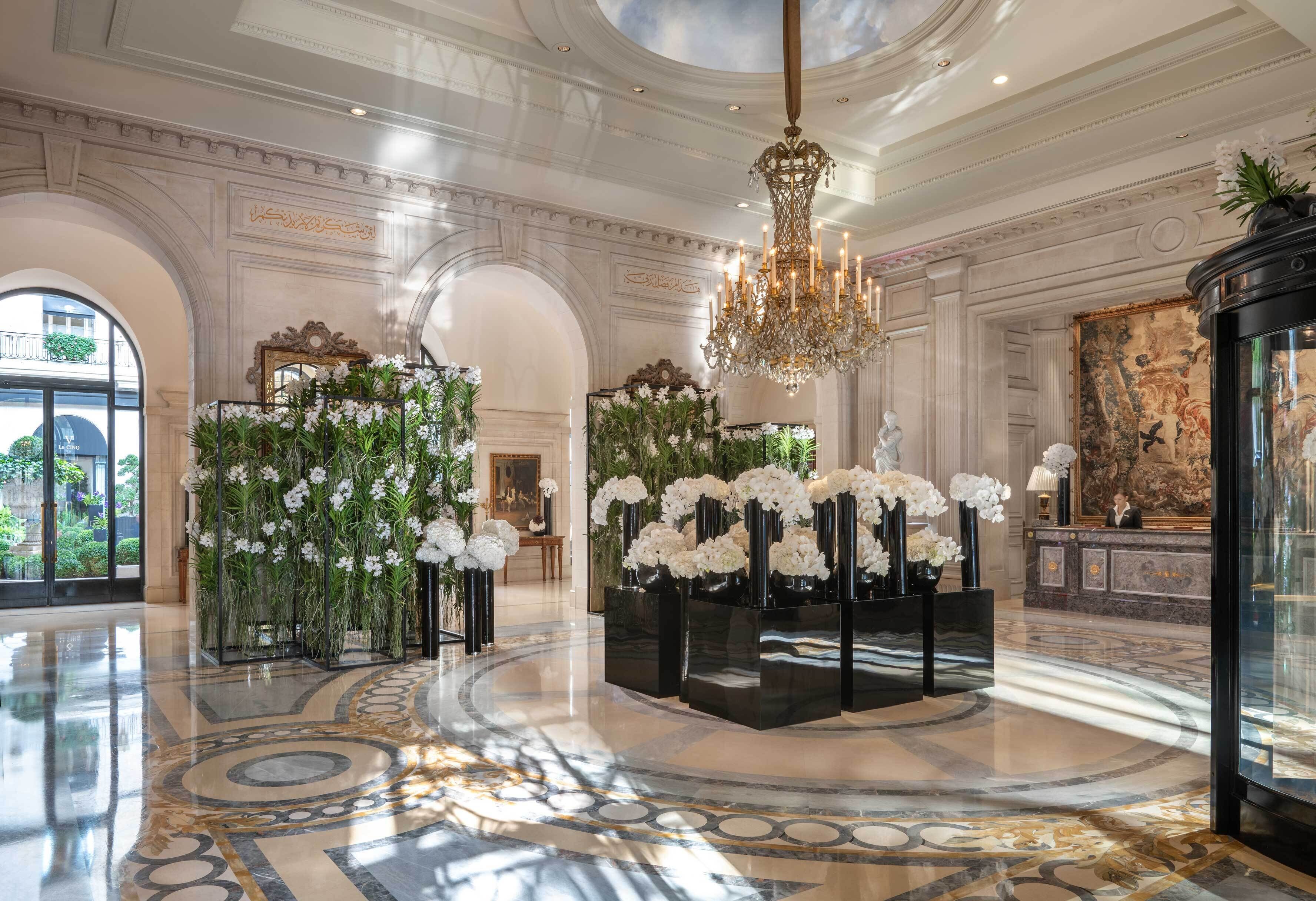 Four Seasons Hotel George V ⭐️⭐️⭐️⭐️⭐️