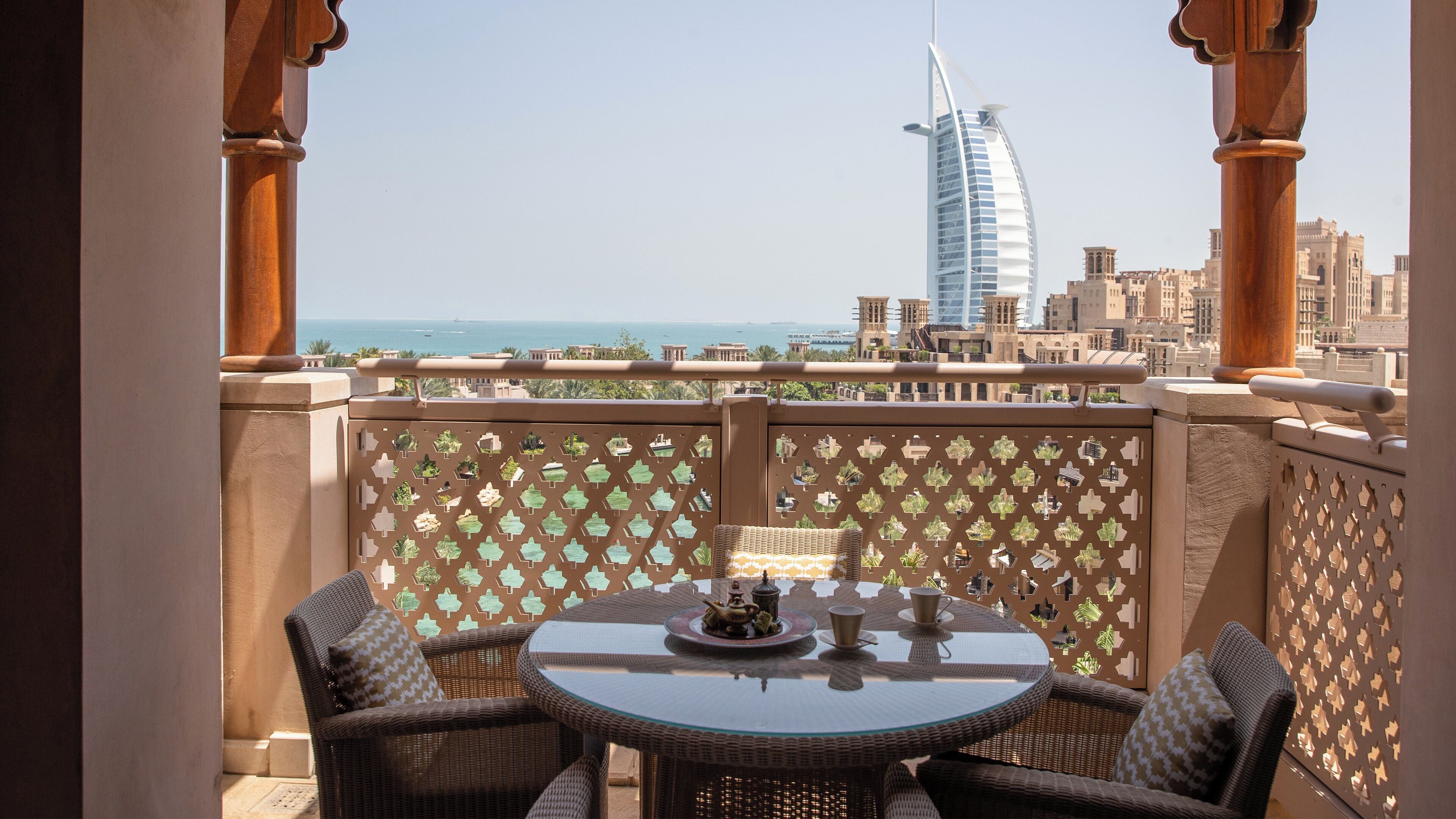 Jumeirah Al Qasr Dubai ⭐️⭐️⭐️⭐️⭐️