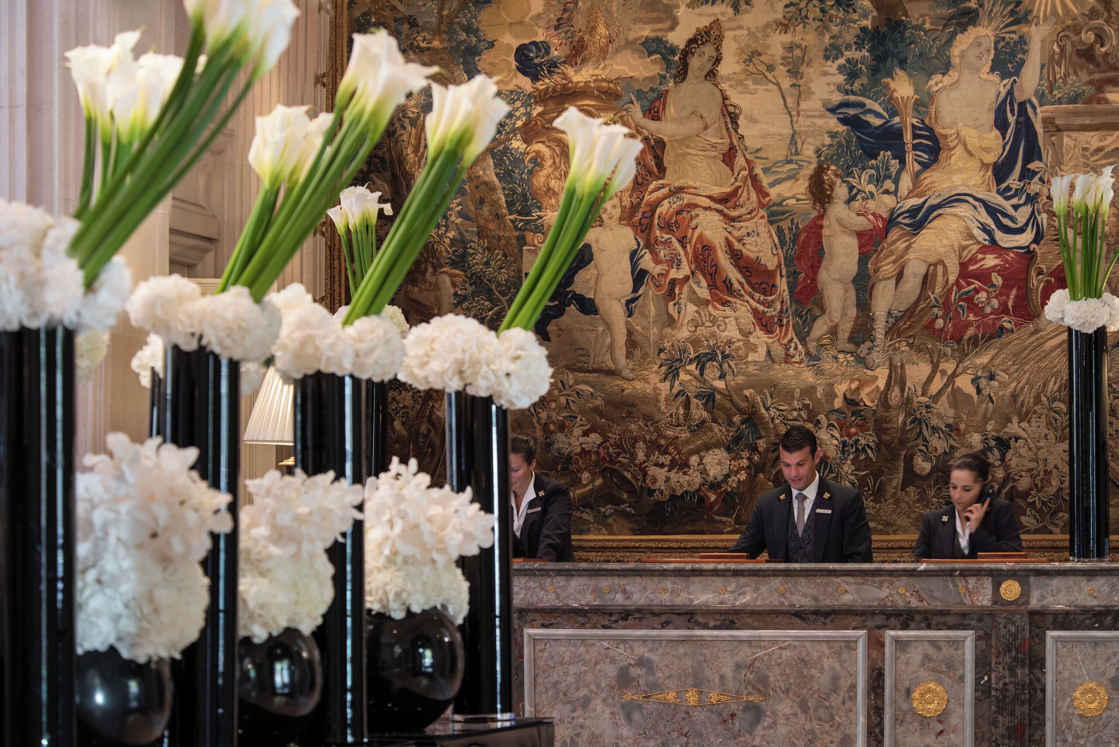 Four Seasons Hotel George V ⭐️⭐️⭐️⭐️⭐️