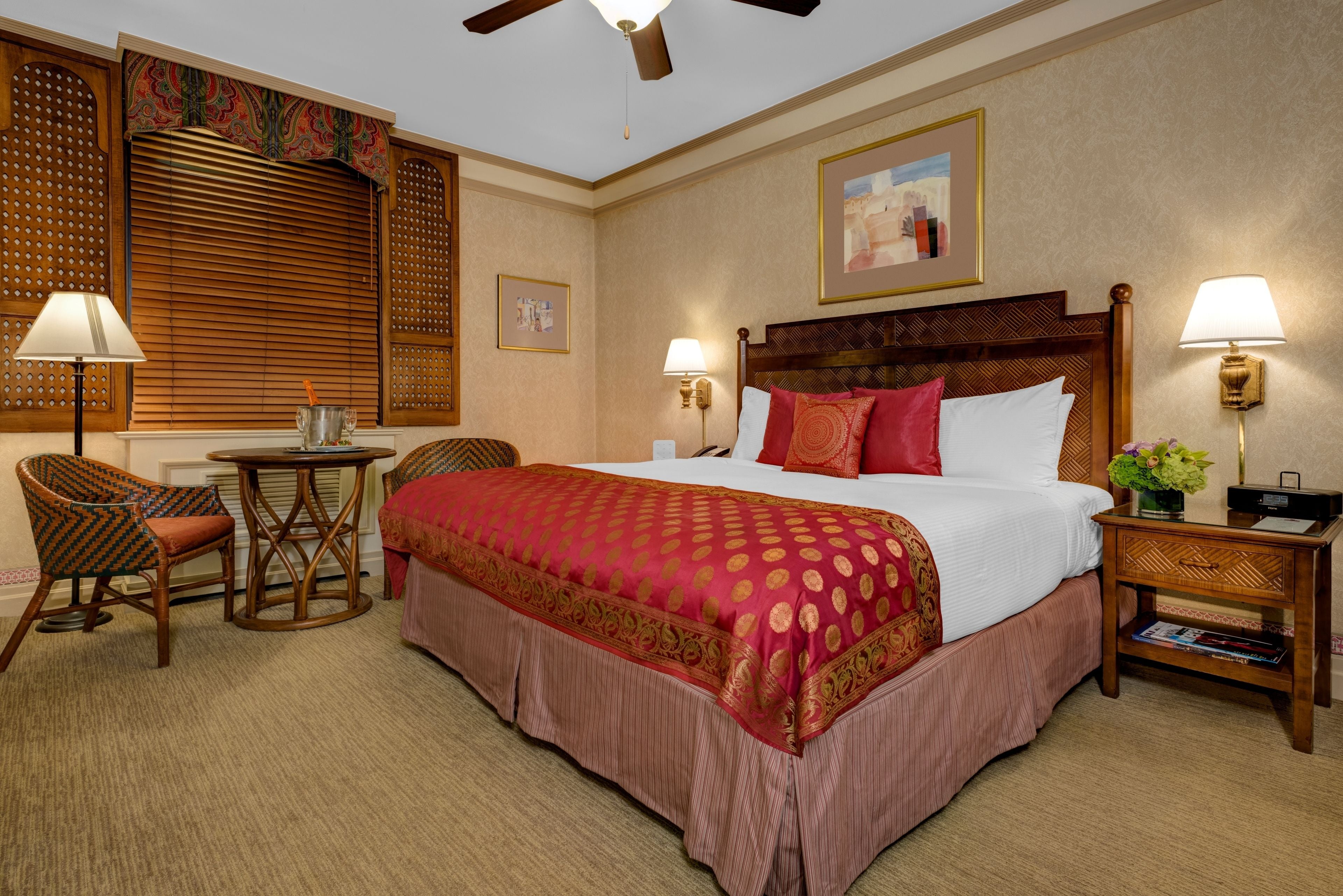 Casablanca Hotel by Library Hotel Collection ⭐️⭐️⭐️⭐️