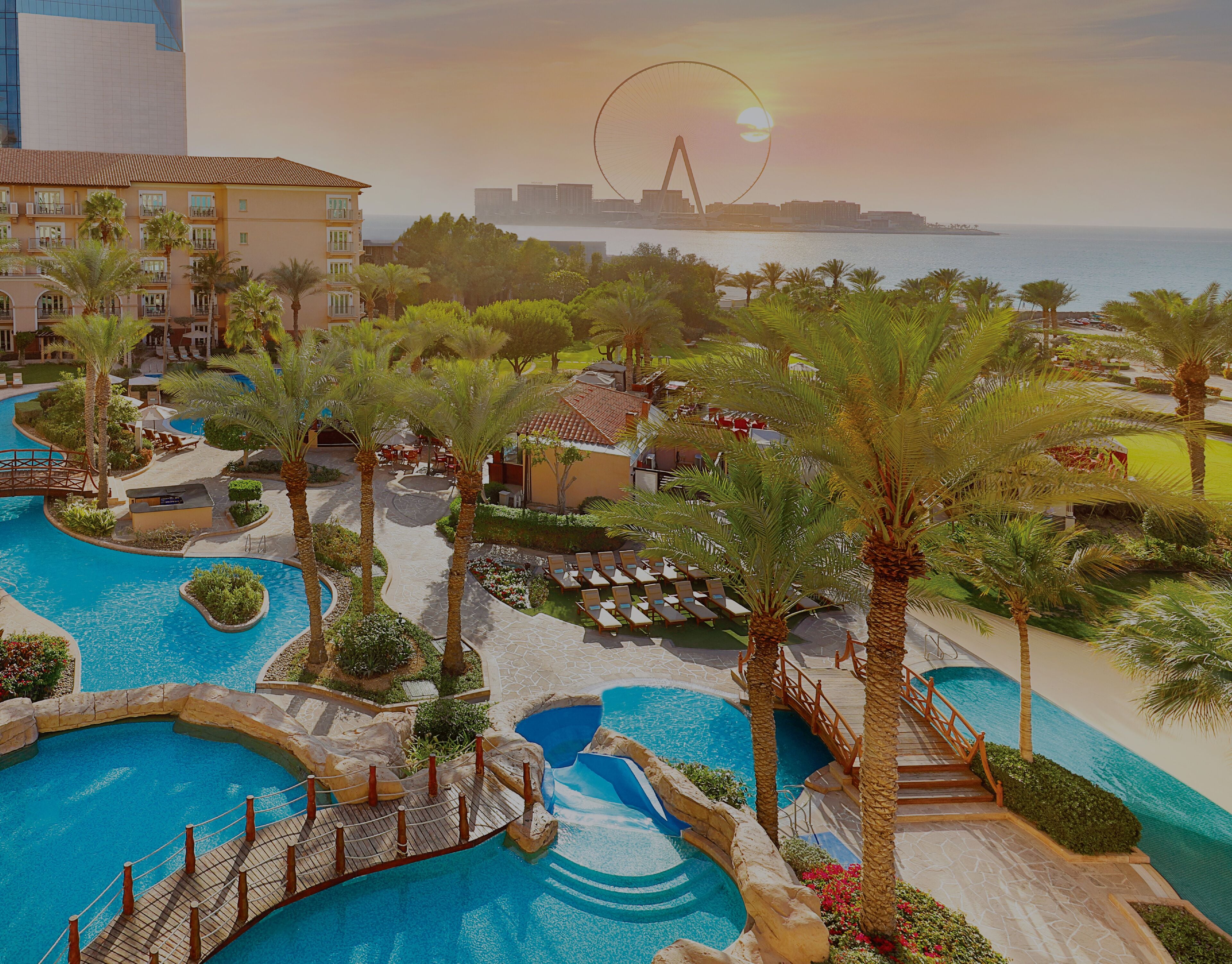 The Ritz-Carlton, Dubai ⭐️⭐️⭐️⭐️⭐️