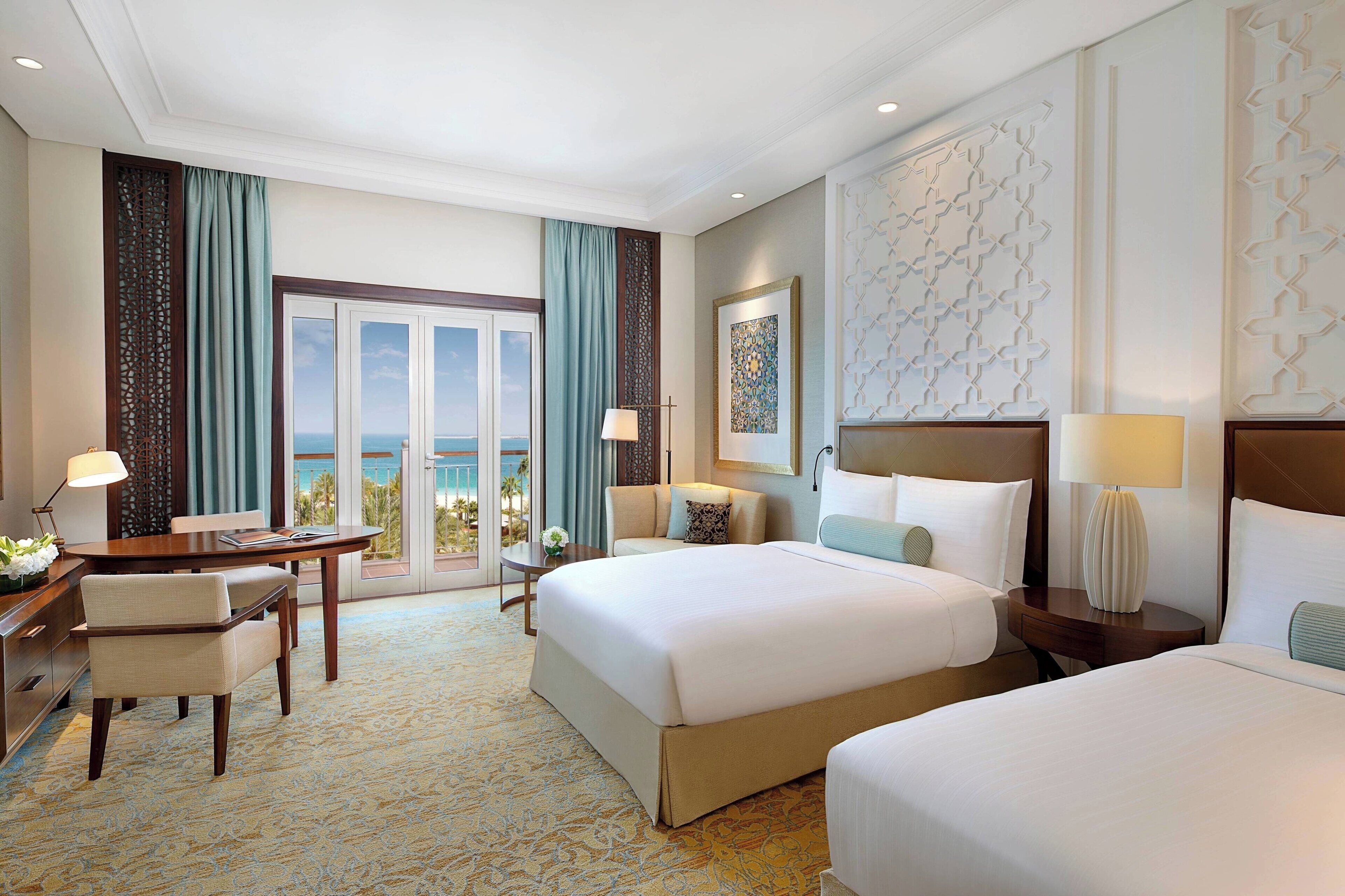 The Ritz-Carlton, Dubai ⭐️⭐️⭐️⭐️⭐️