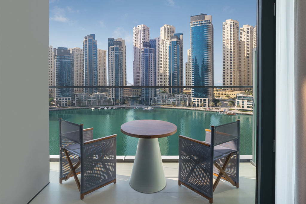 Vida Dubai Marina & Yacht Club ⭐️⭐️⭐️⭐️