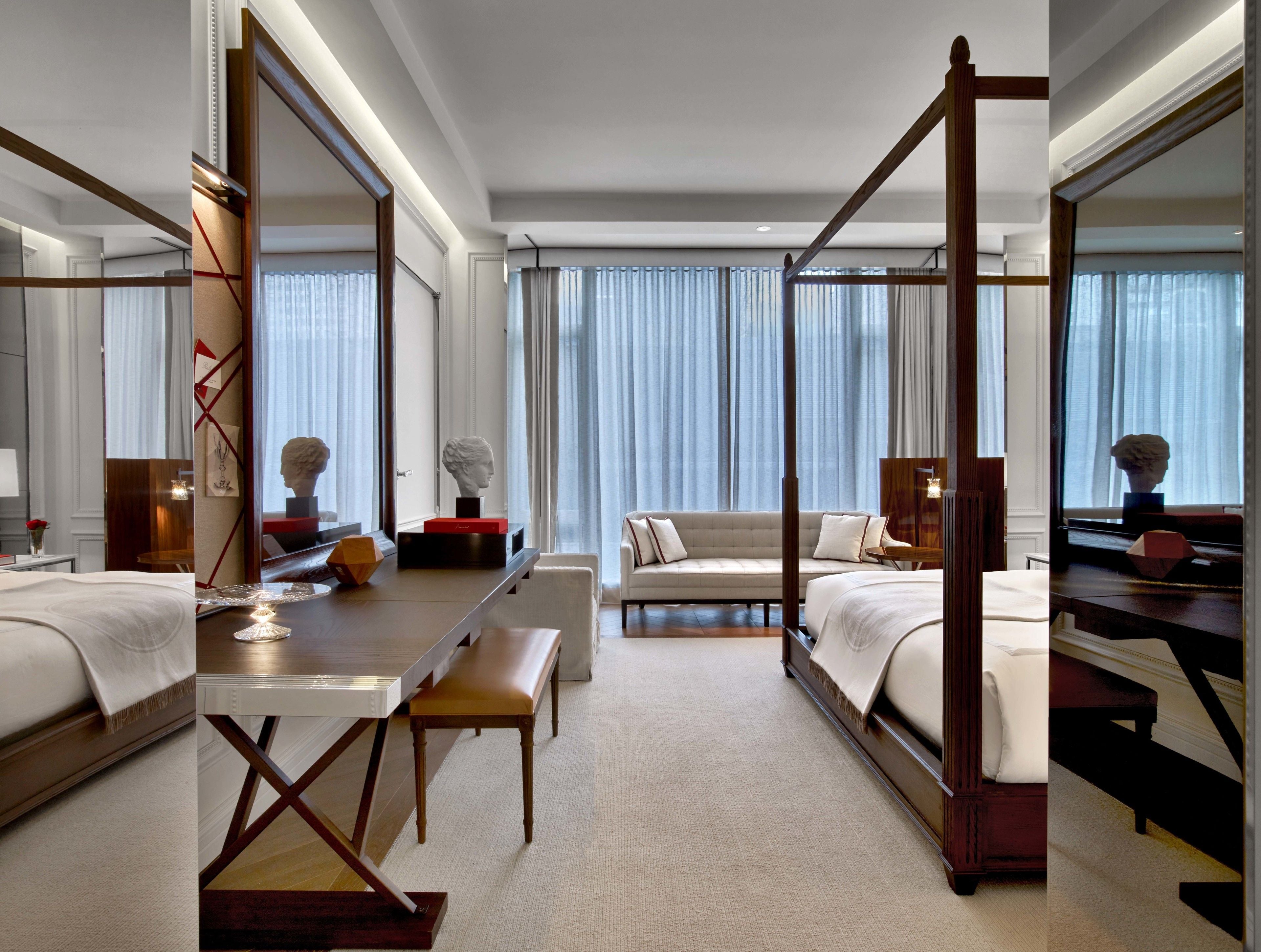 Baccarat Hotel and Residences New York ⭐️⭐️⭐️⭐️⭐️