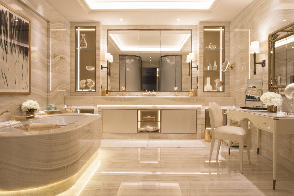 Four Seasons Hotel George V ⭐️⭐️⭐️⭐️⭐️