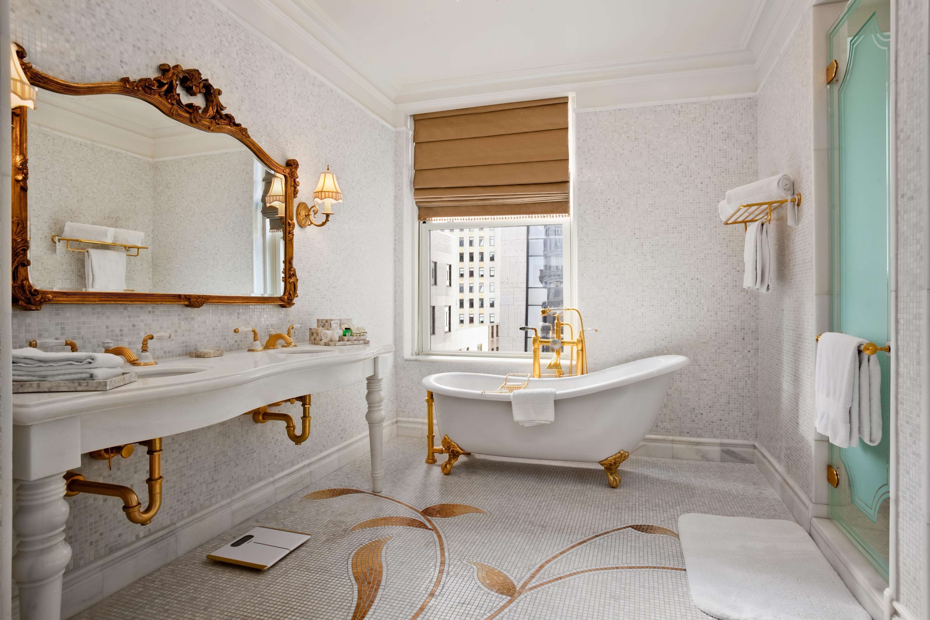 The Plaza - A Fairmont Managed Hotel ⭐️⭐️⭐️⭐️⭐️