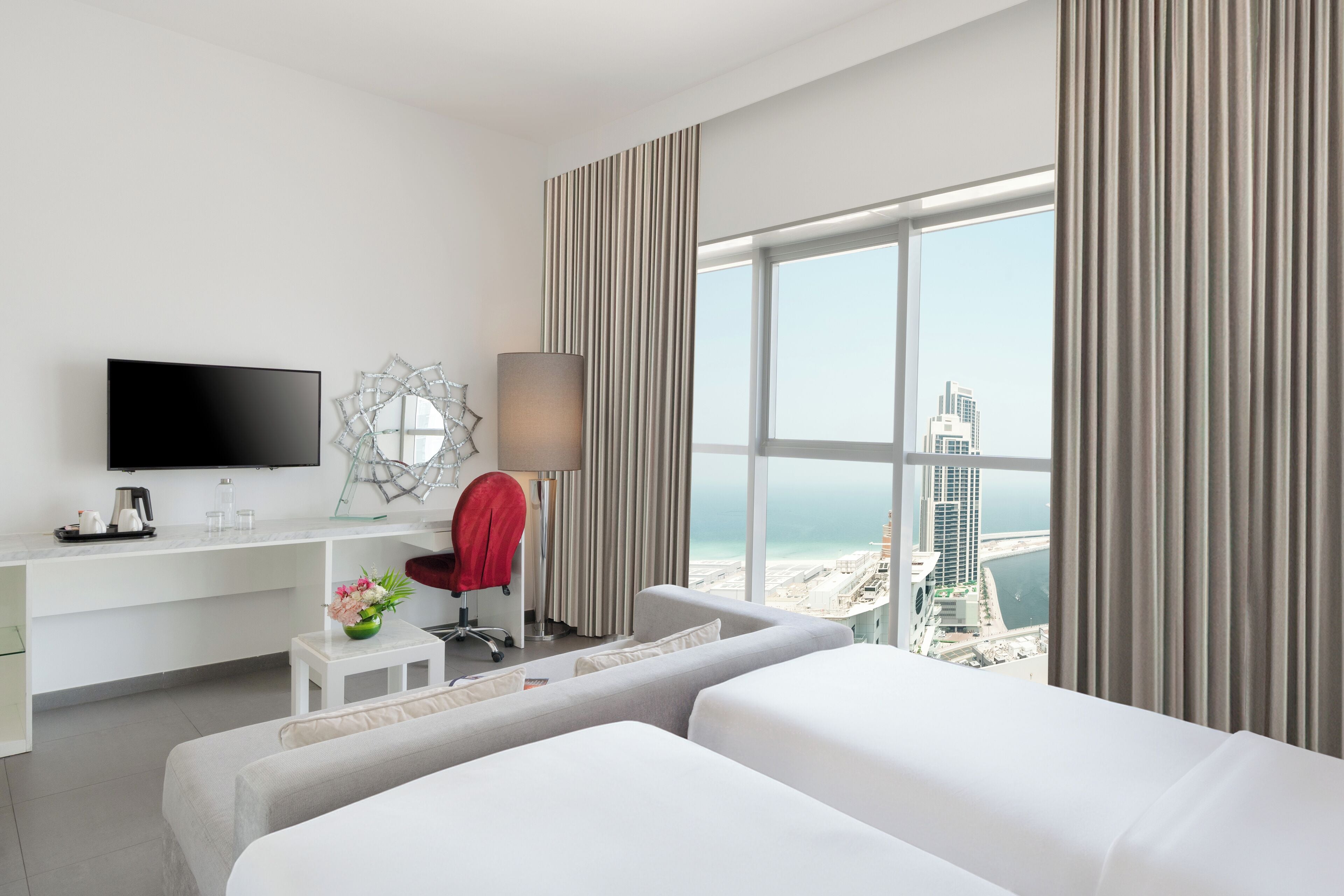 The First Collection Dubai Marina Hotel ⭐️⭐️⭐️⭐️