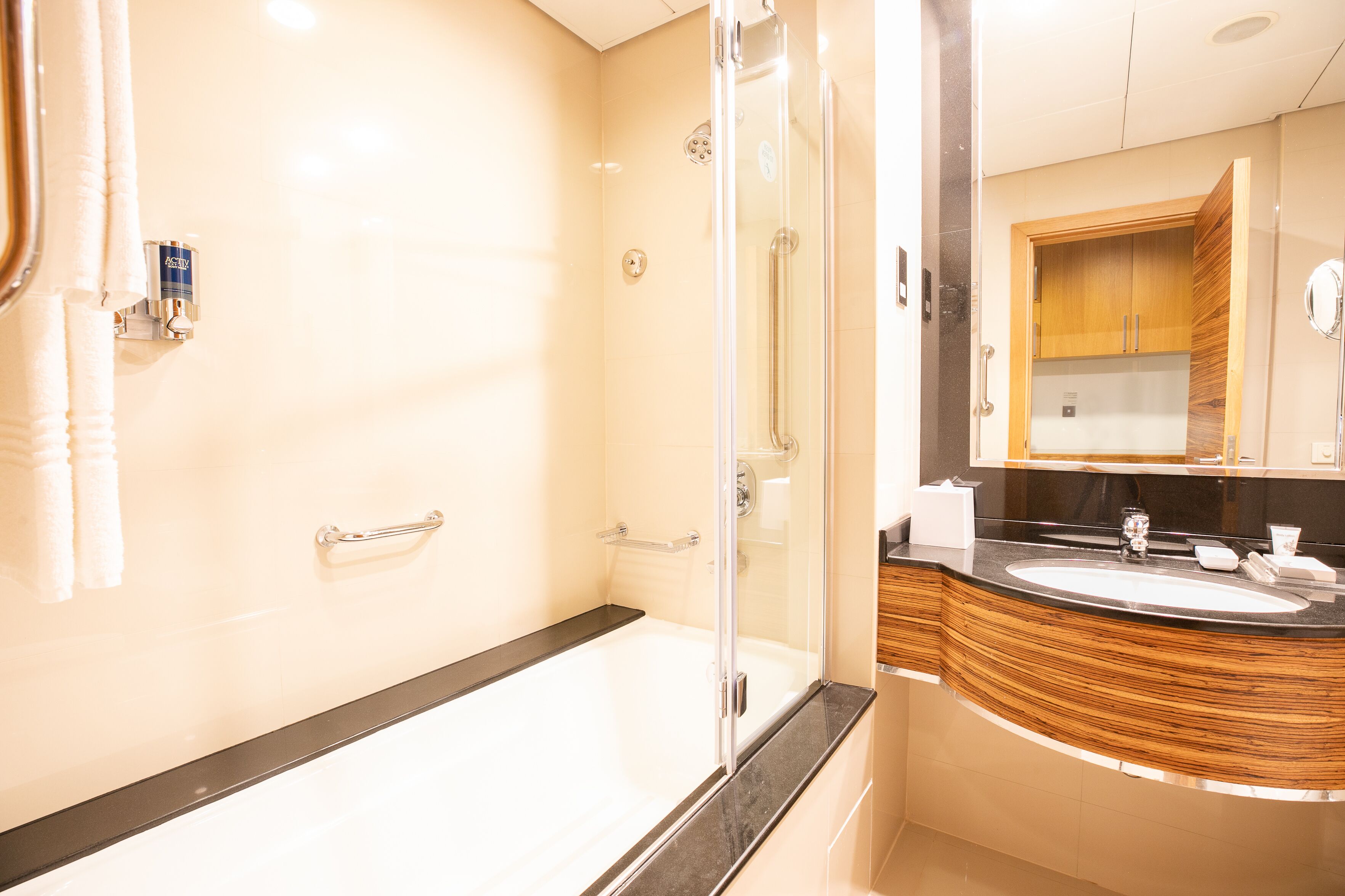 Four Points by Sheraton Bur Dubai ⭐️⭐️⭐️⭐️