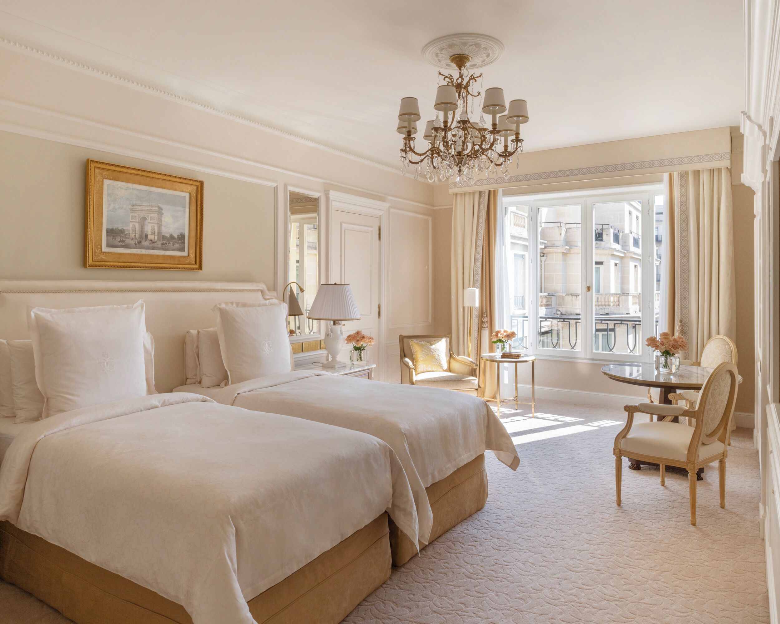Four Seasons Hotel George V ⭐️⭐️⭐️⭐️⭐️