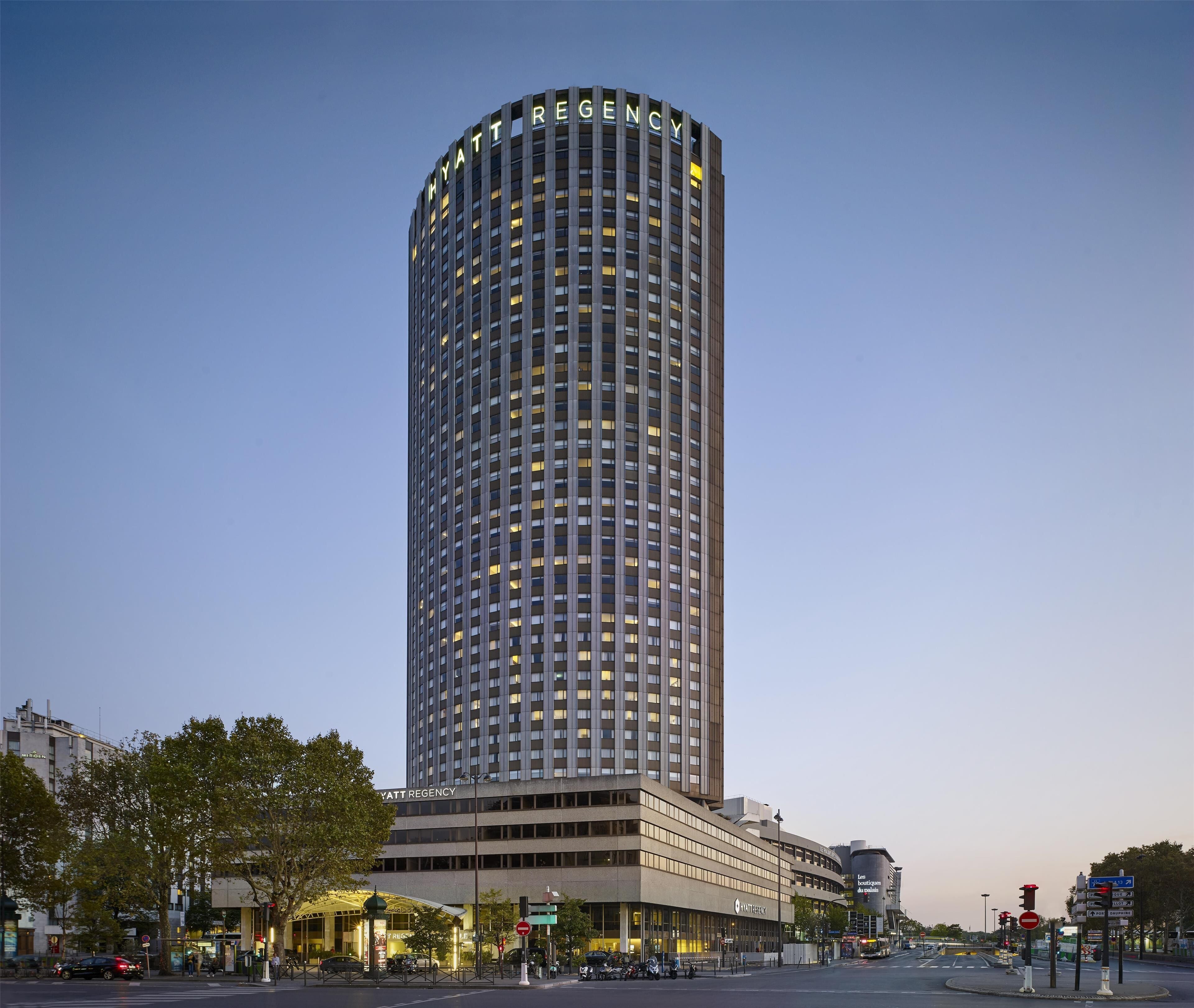 Hyatt Regency Paris Etoile ⭐️⭐️⭐️⭐️
