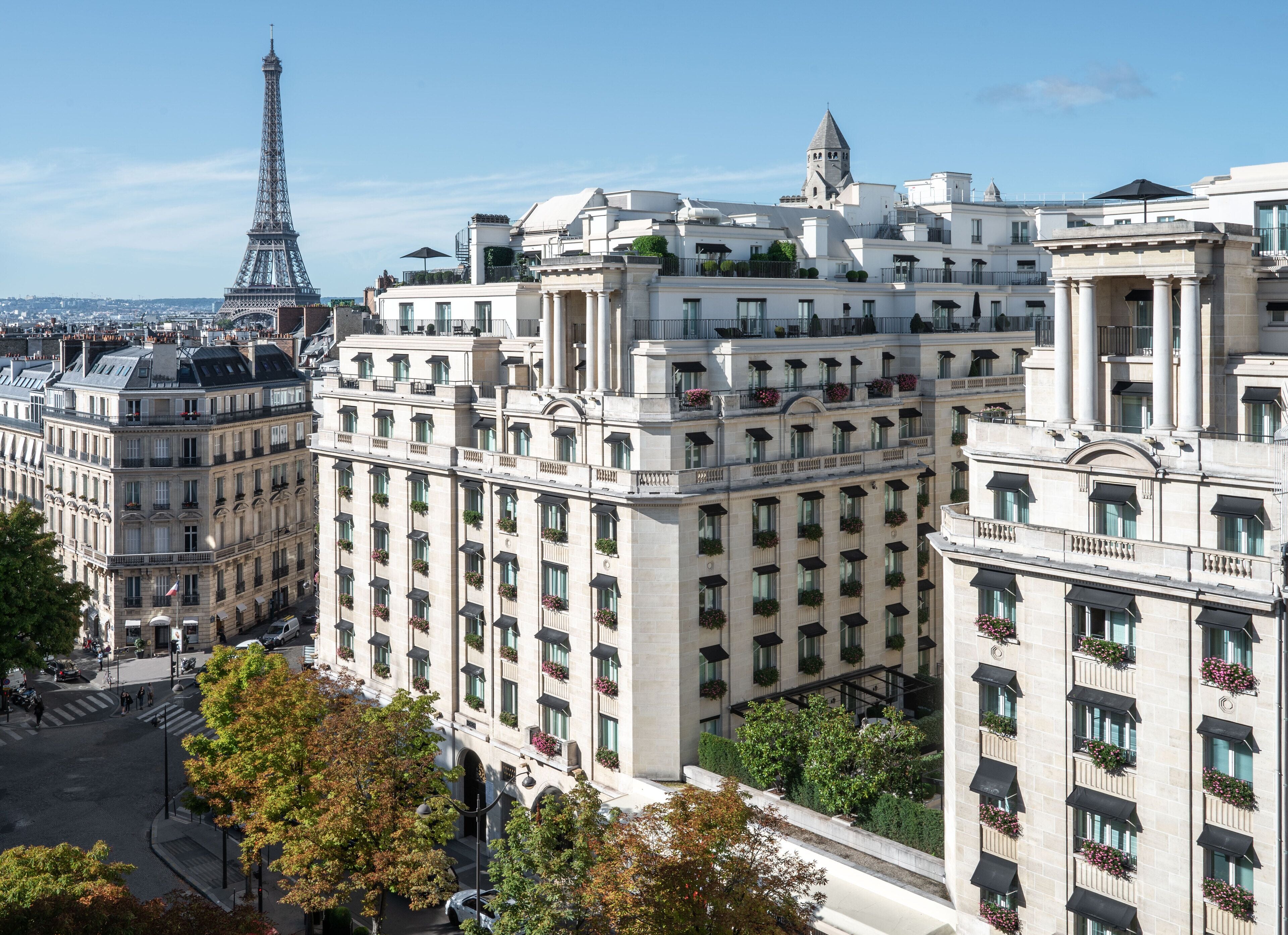 Four Seasons Hotel George V ⭐️⭐️⭐️⭐️⭐️