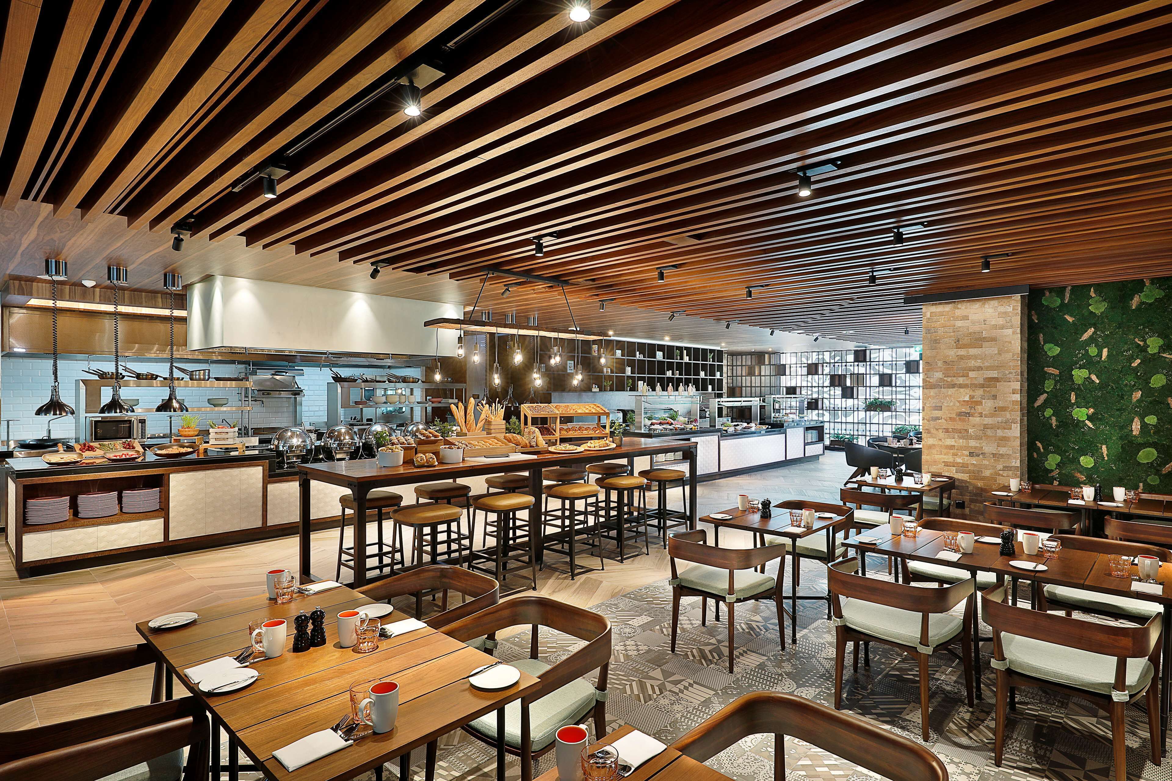 DoubleTree by Hilton Dubai - Business Bay ⭐️⭐️⭐️⭐️