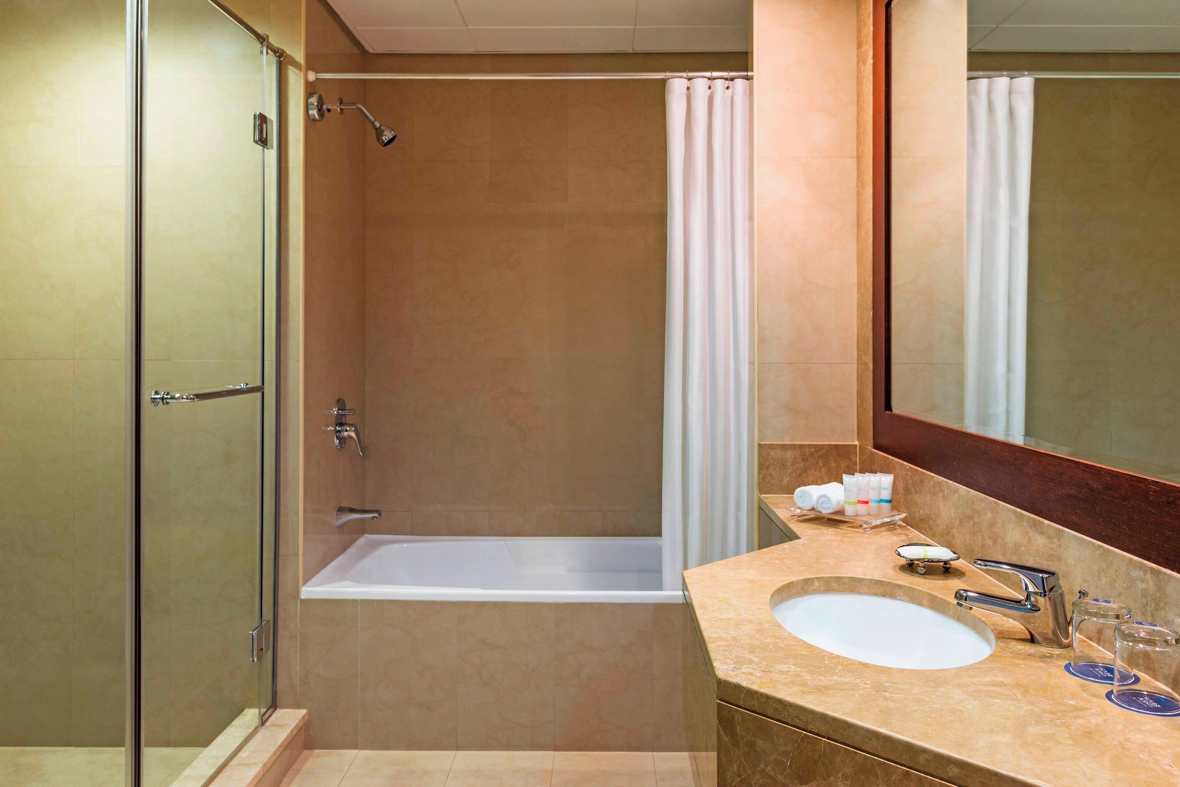 Four Points by Sheraton Sheikh Zayed Road, Dubai ⭐️⭐️⭐️⭐️