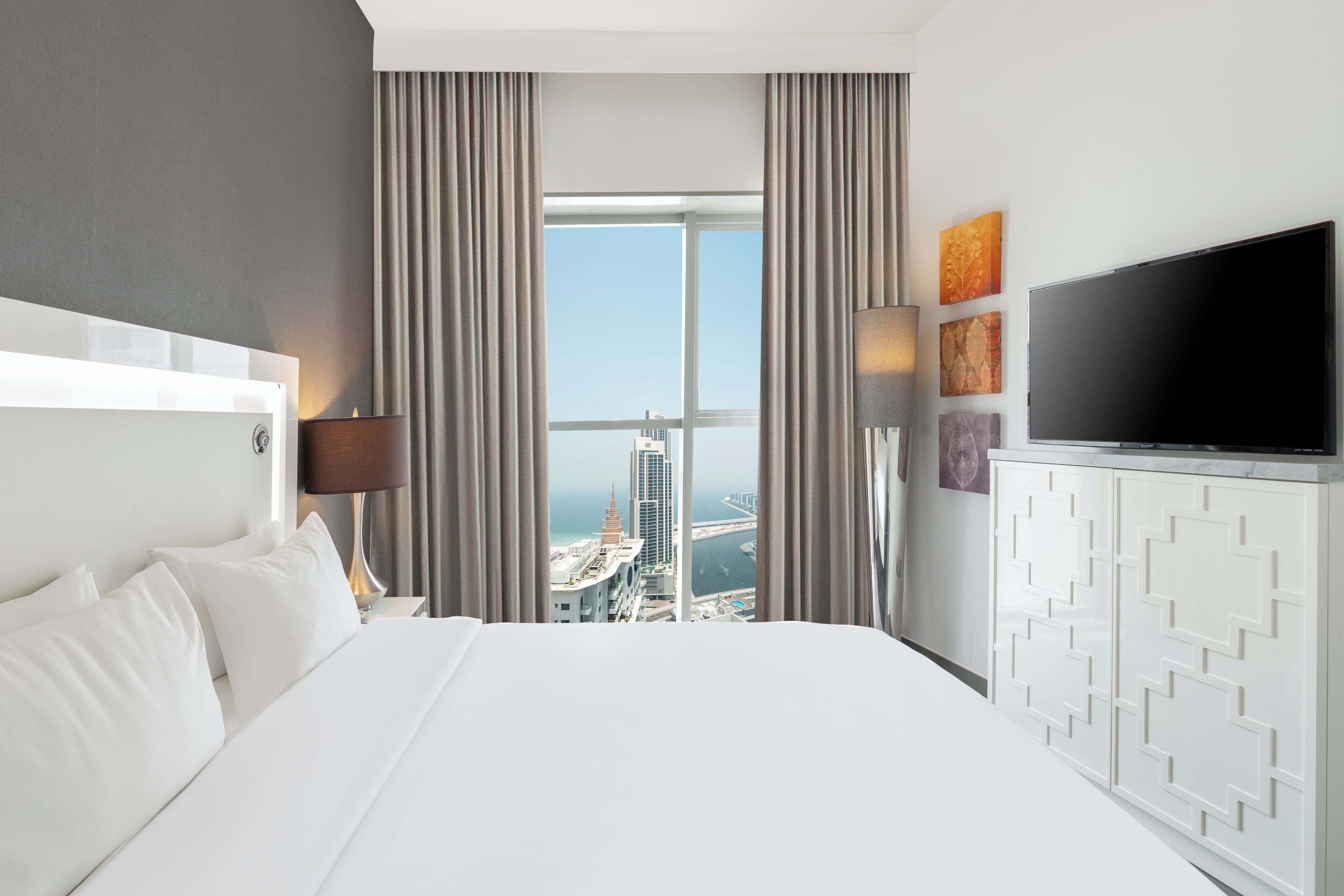 The First Collection Dubai Marina Hotel ⭐️⭐️⭐️⭐️