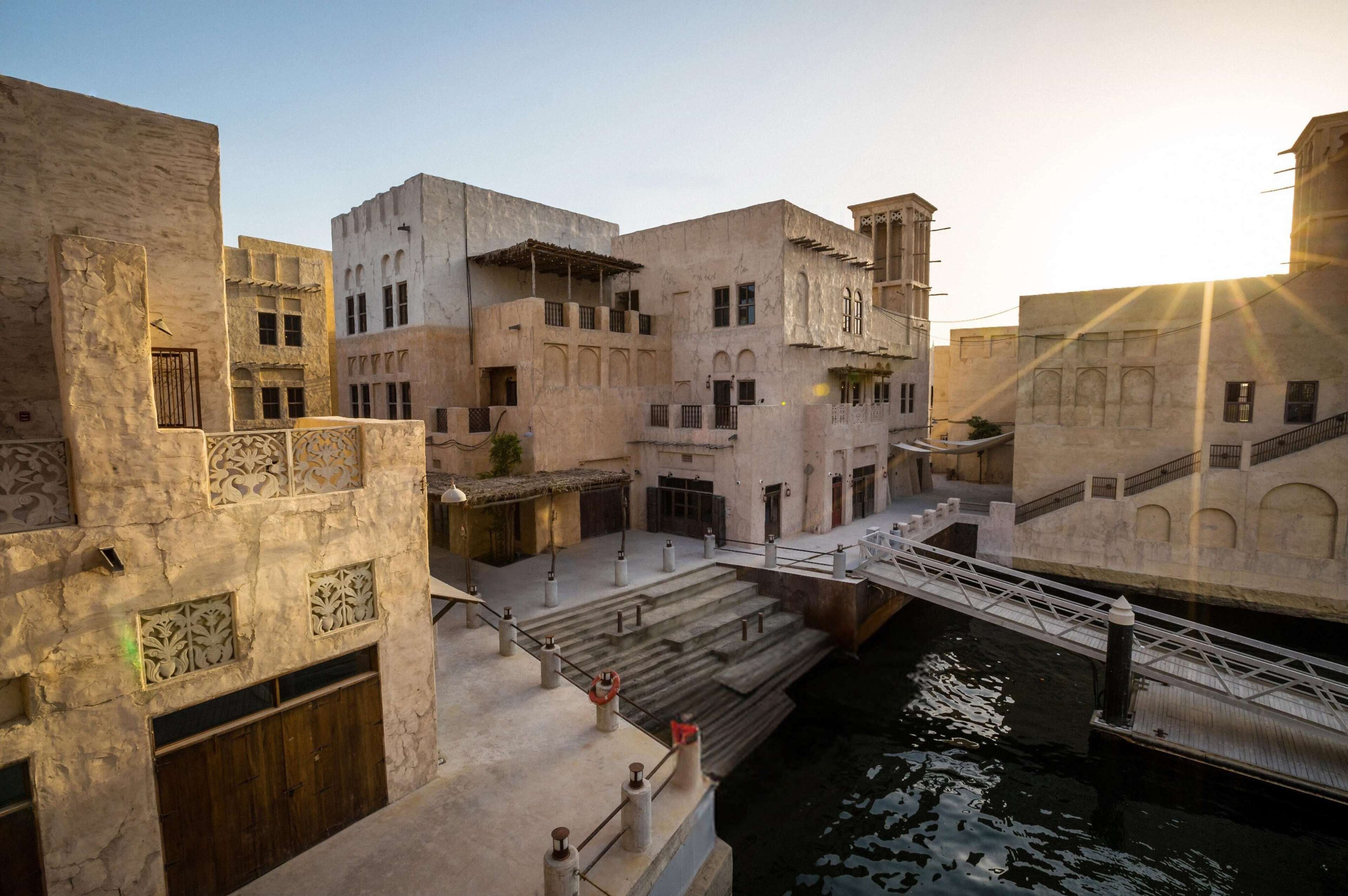 Al Seef Heritage Hotel Dubai, Curio Collection by Hilton ⭐️⭐️⭐️⭐️